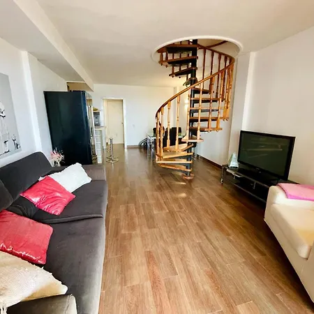 Ensuite Double With Sea View In A Shared In The Centre Of Santa Eularia - Close To The *